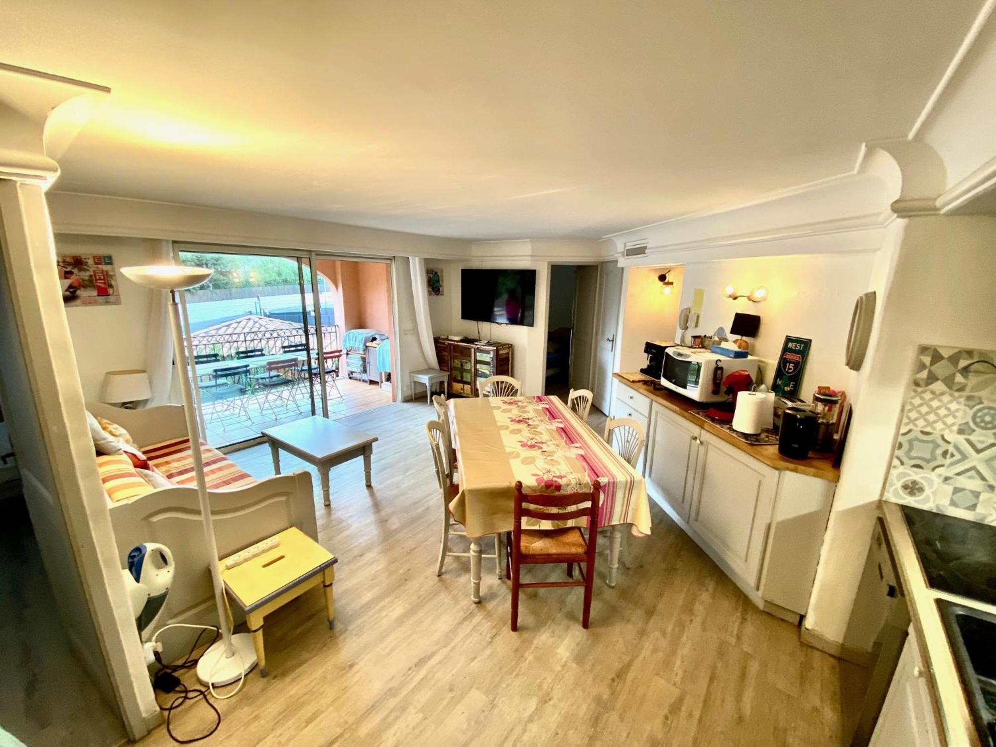 Residence 4 Etoiles Port Marine 圣马克西姆 外观 照片